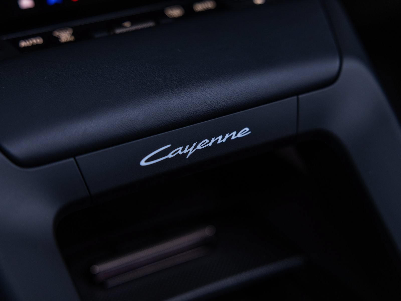 New 2026 Porsche Cayenne Turbo AWD/4WD image 68