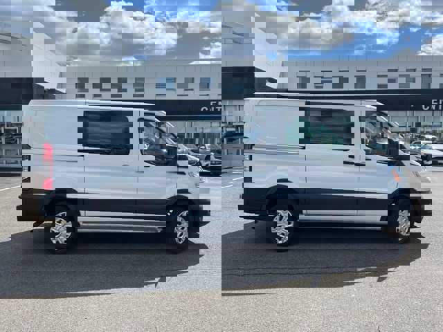 Used 2024 Ford Transit 250 Low Roof w/ Exterior Upgrade Package RWD image 8