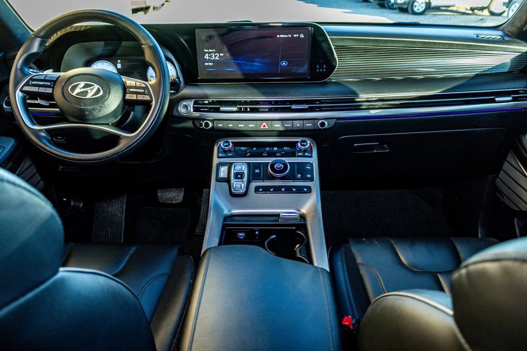 Used 2024 Hyundai Palisade Calligraphy image 11