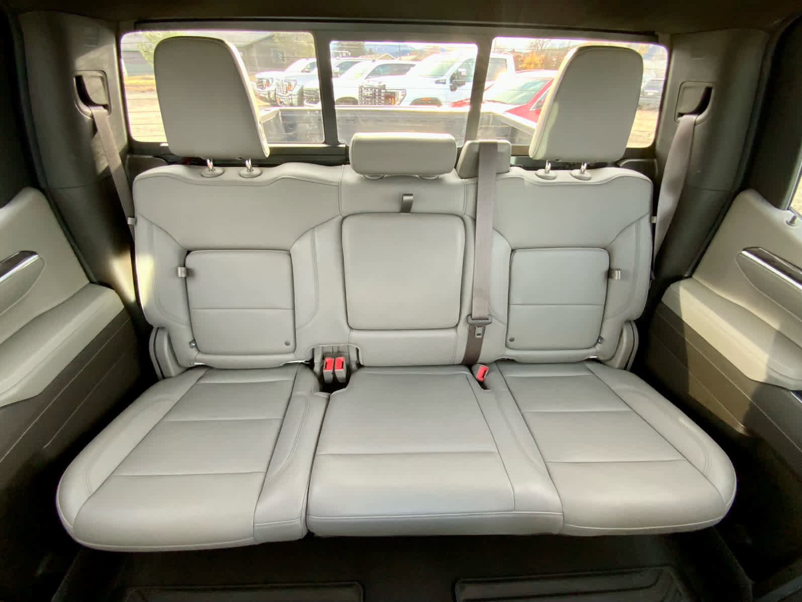 Used 2022 Chevrolet Silverado 1500 LTZ w/ LTZ Premium Package image 36