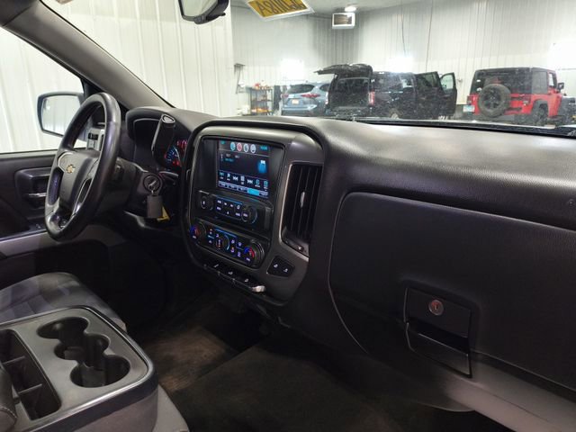 Used 2018 Chevrolet Silverado 1500 LT w/ All Star Edition AWD/4WD image 28