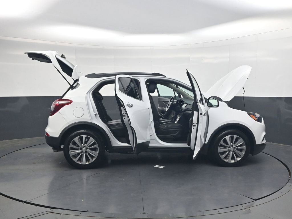 Used 2020 Buick Encore Preferred FWD image 40