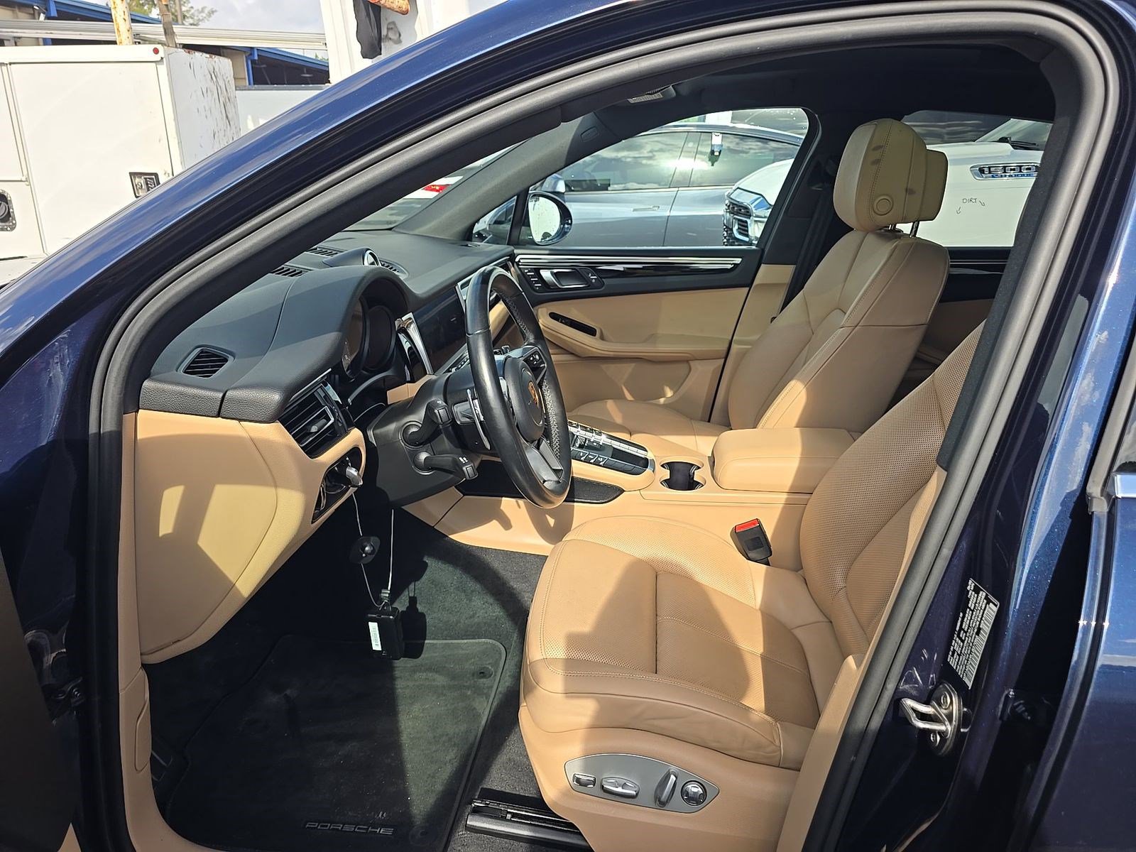 Used 2020 Porsche Macan S AWD/4WD image 10