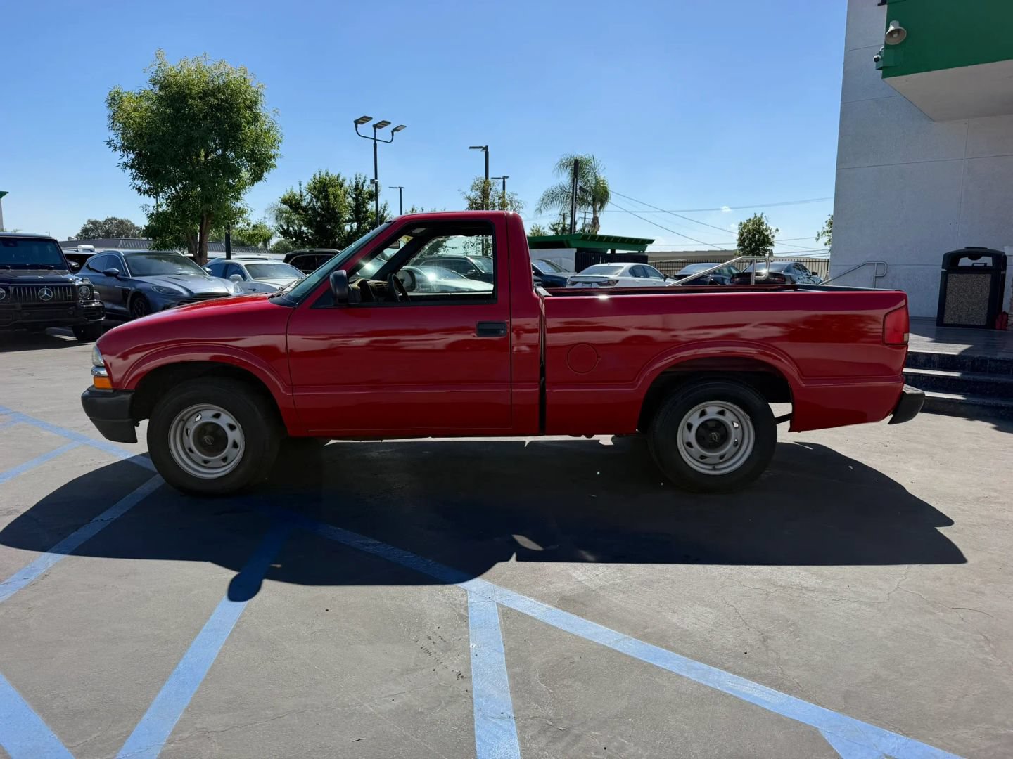 Used 2003 Chevrolet S10 Pickup 2WD Regular Cab image 5