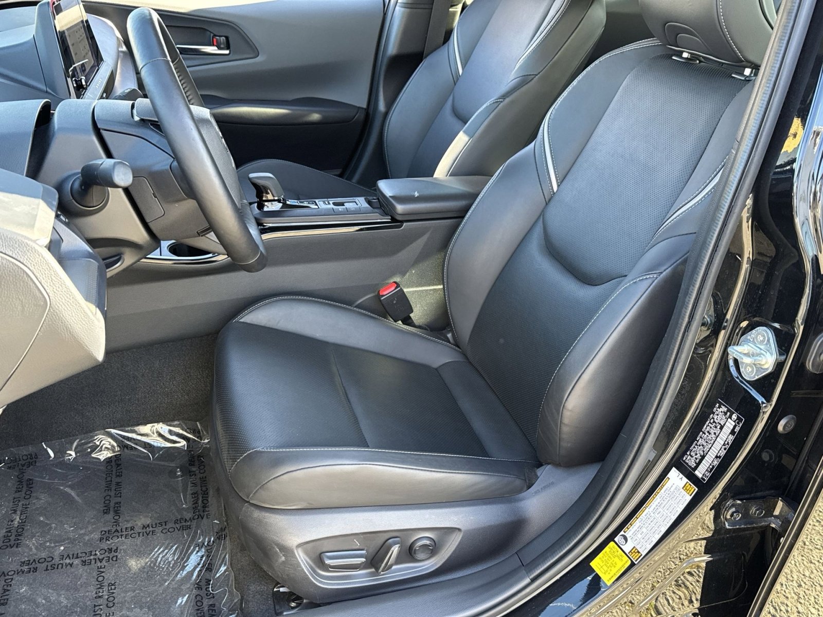 Used 2024 Toyota Prius XLE image 17