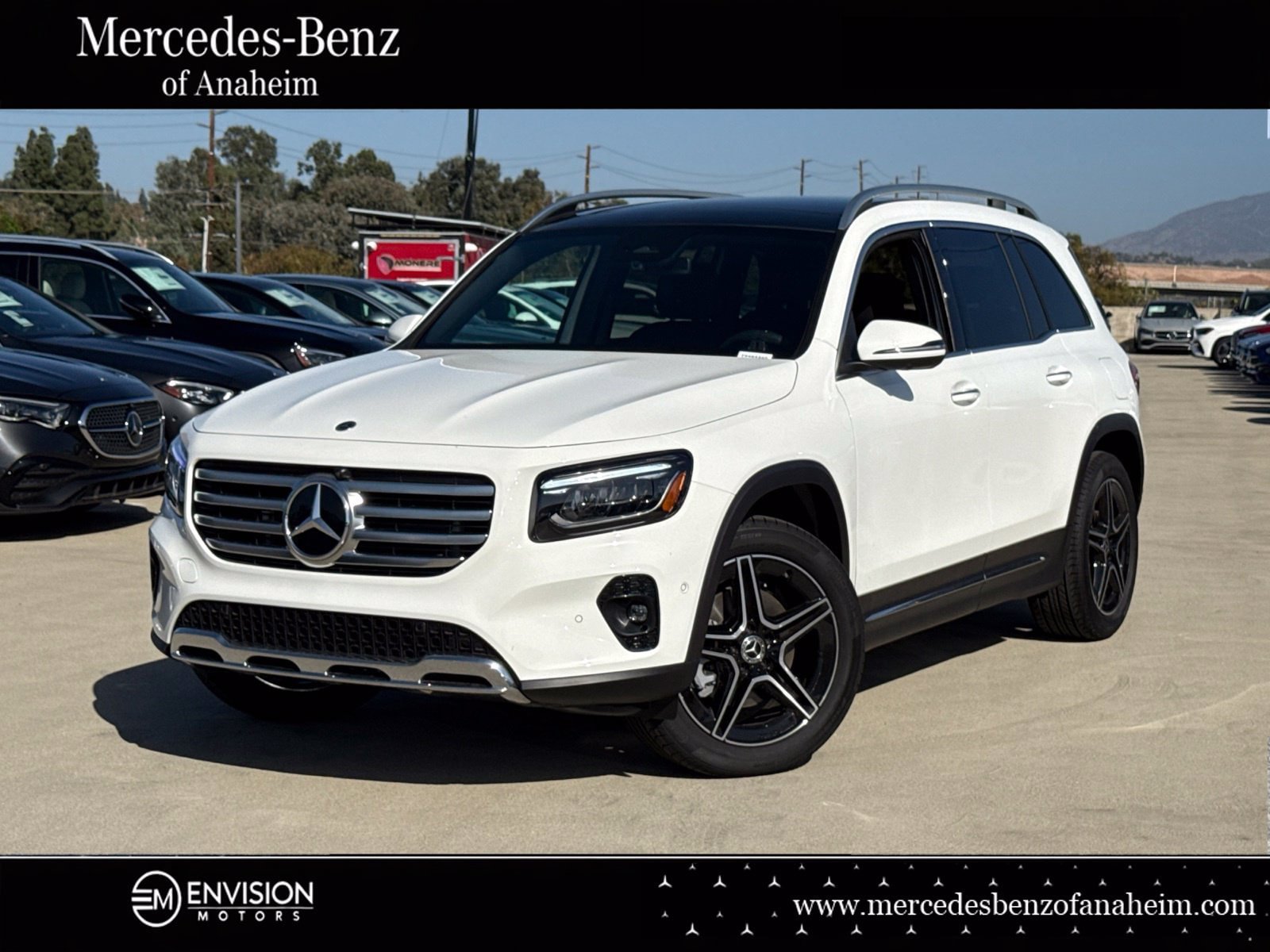 New 2026 Mercedes-Benz GLB 250 4MATIC image 1