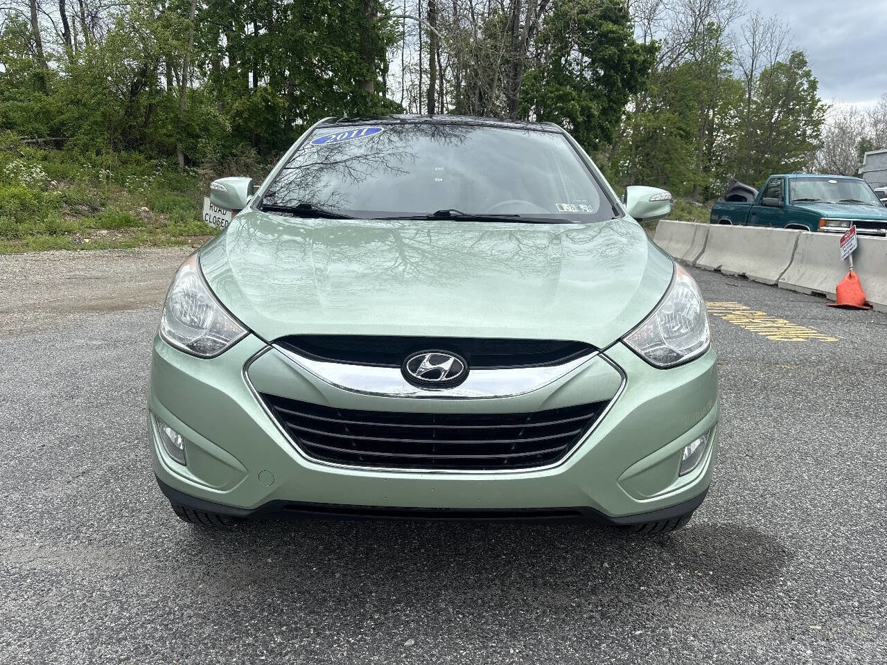Used 2011 Hyundai Tucson Limited w/ Premium Pkg 3 AWD/4WD image 6