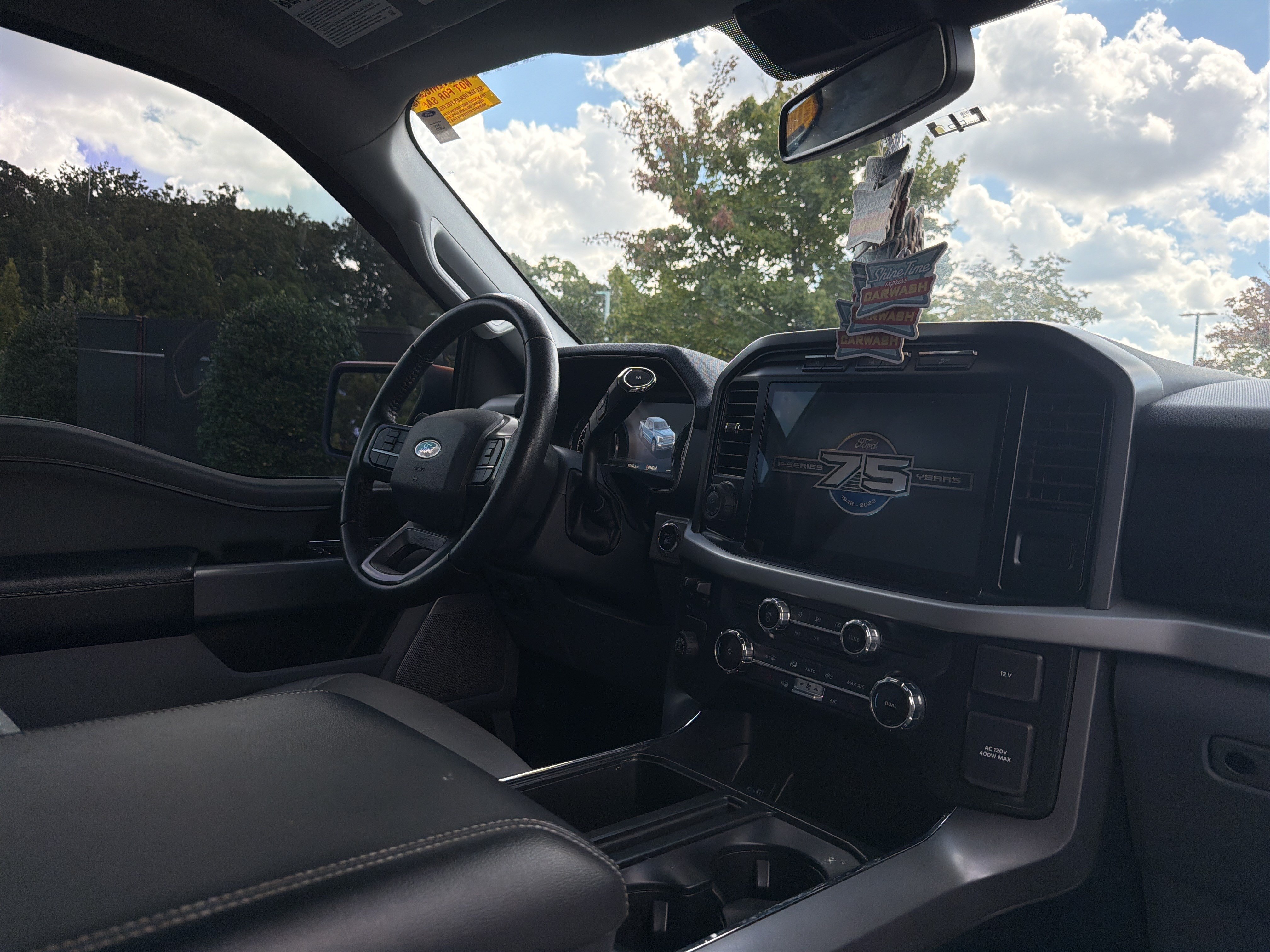 Used 2022 Ford F150 XLT w/ Equipment Group 302A High RWD image 6