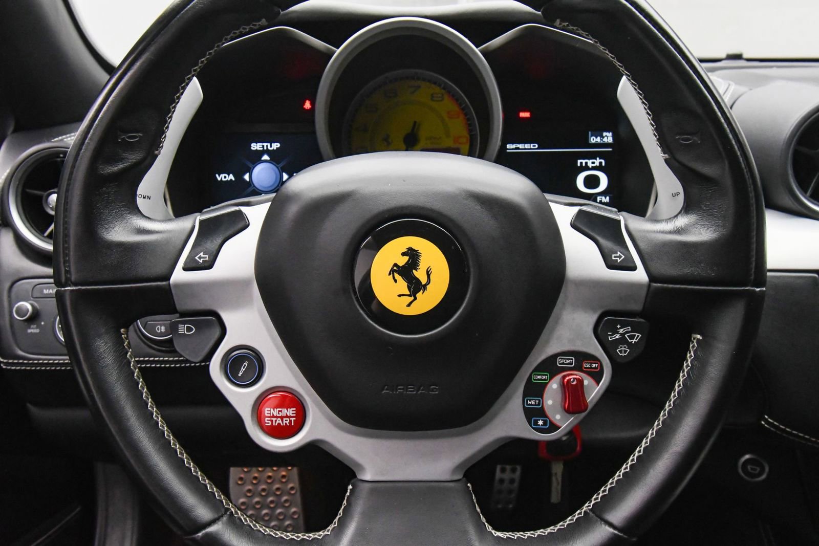 Used 2015 Ferrari FF image 39
