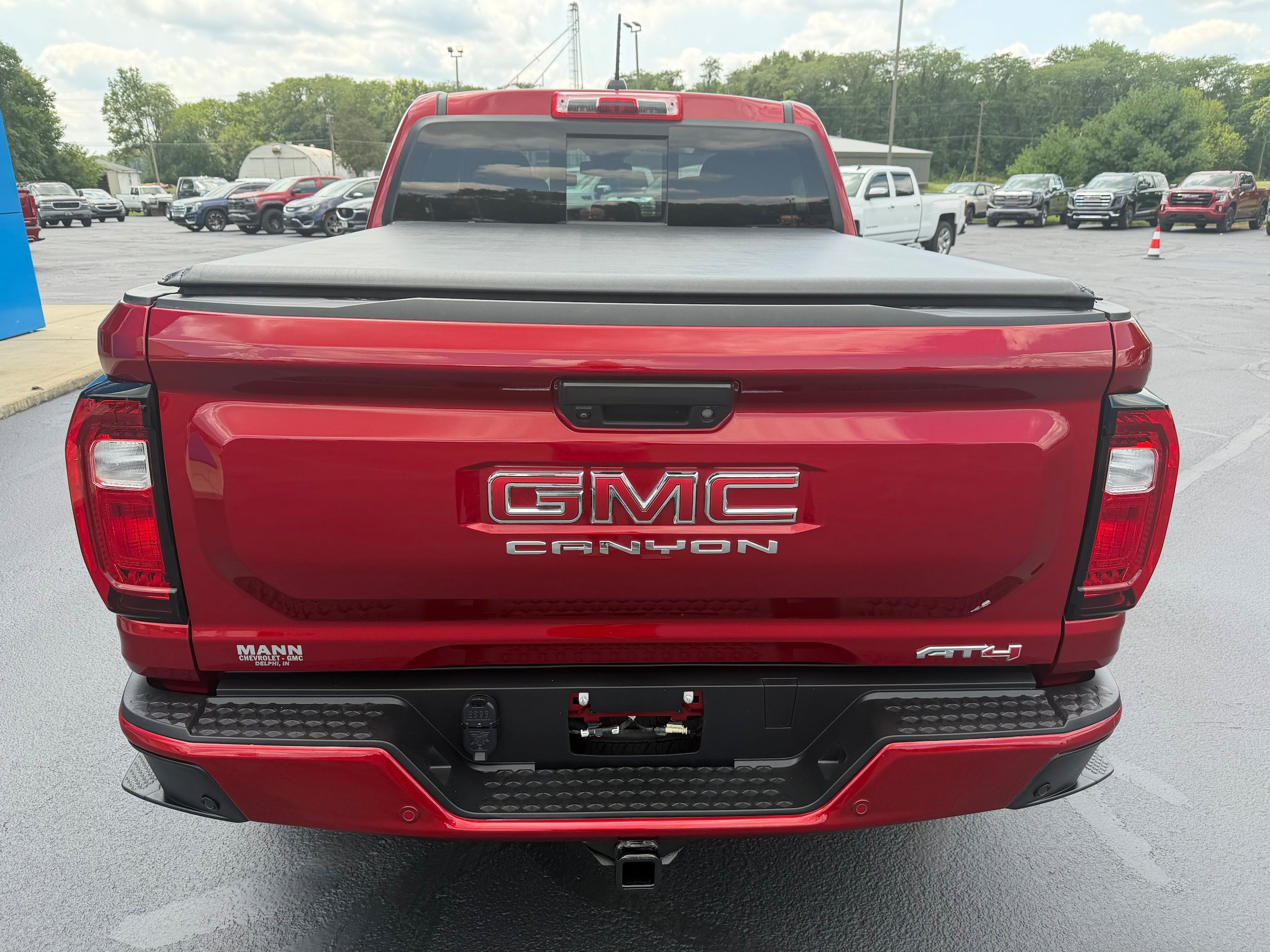 Used 2024 GMC Canyon AT4 w/ AT4 Premium Package AWD/4WD image 7