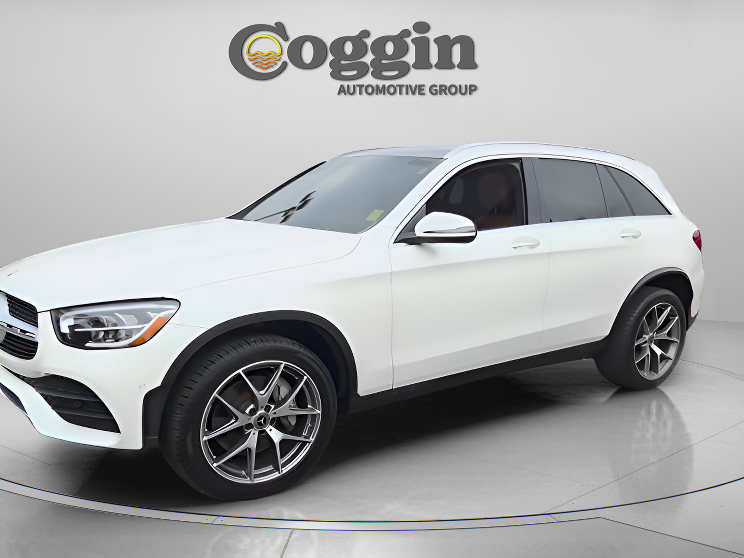 Used 2022 Mercedes-Benz GLC 300 image 2