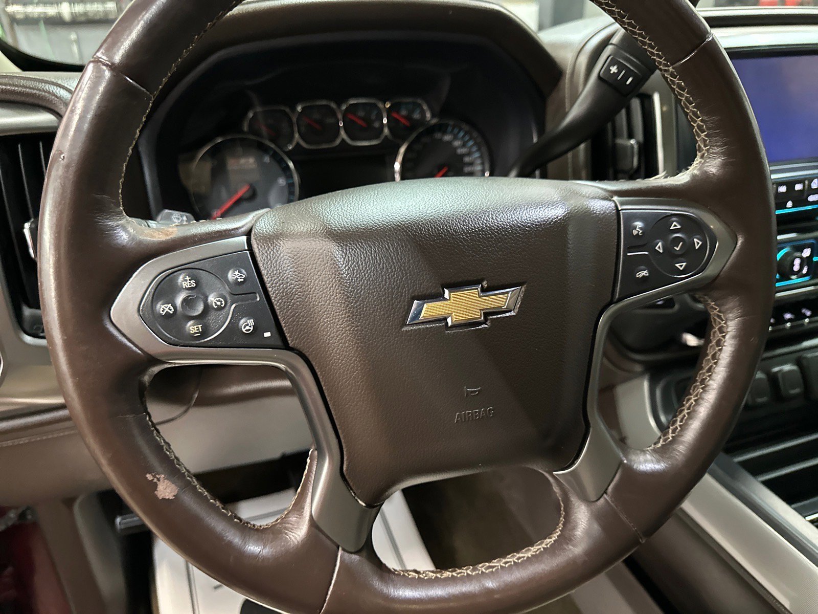 Used 2017 Chevrolet Silverado 1500 LTZ Z71 w/ LTZ Plus Package image 26