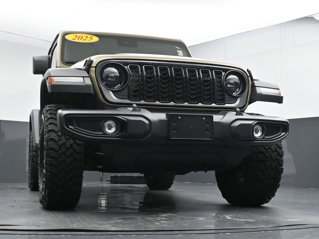 Used 2025 Jeep Wrangler Sport image 34