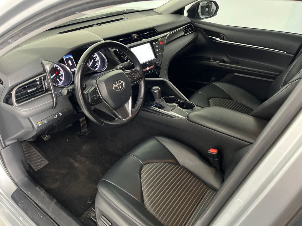 Used 2020 Toyota Camry SE FWD image 25