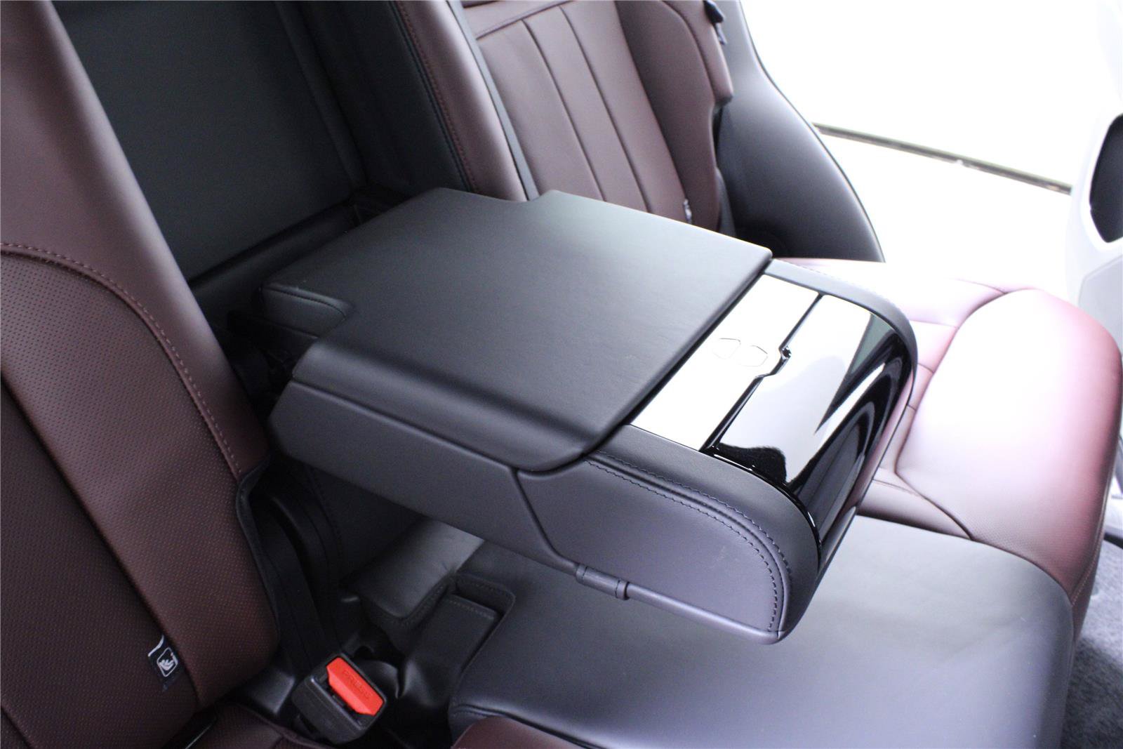 Used 2024 Land Rover Range Rover Sport Dynamic SE AWD/4WD image 15