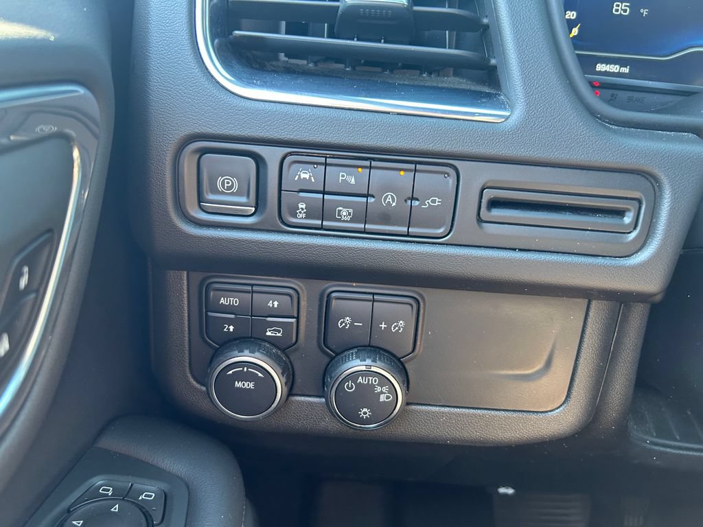 Used 2022 Chevrolet Tahoe LT w/ Luxury Package AWD/4WD image 20
