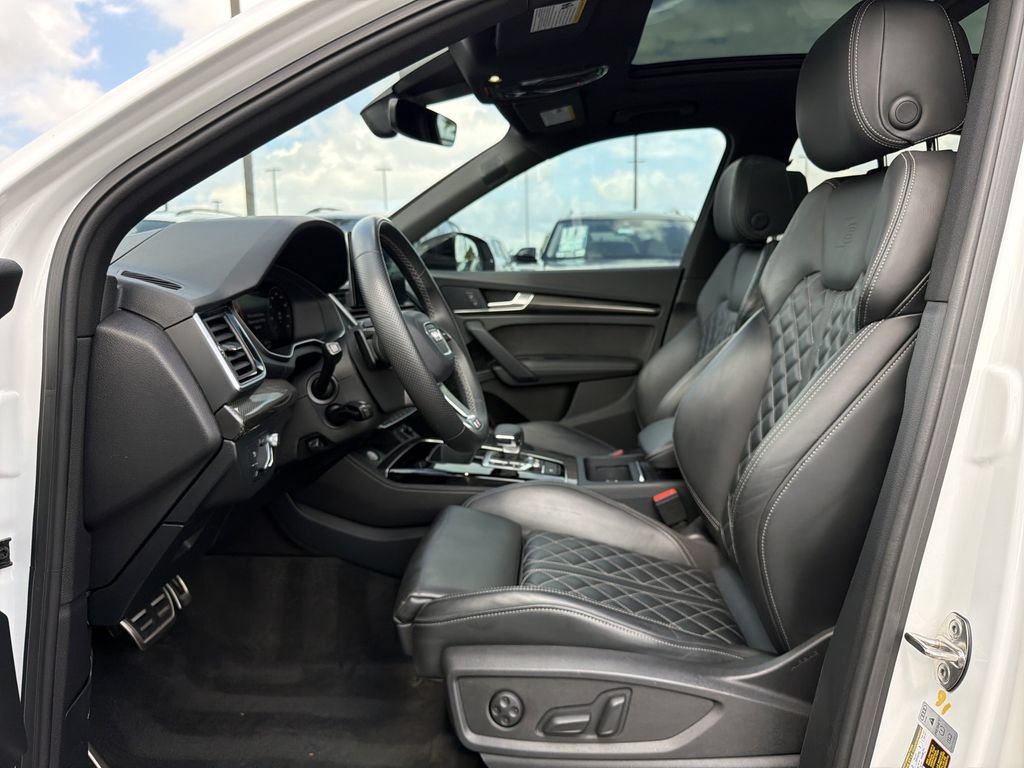Used 2023 Audi SQ5 Prestige AWD/4WD image 11