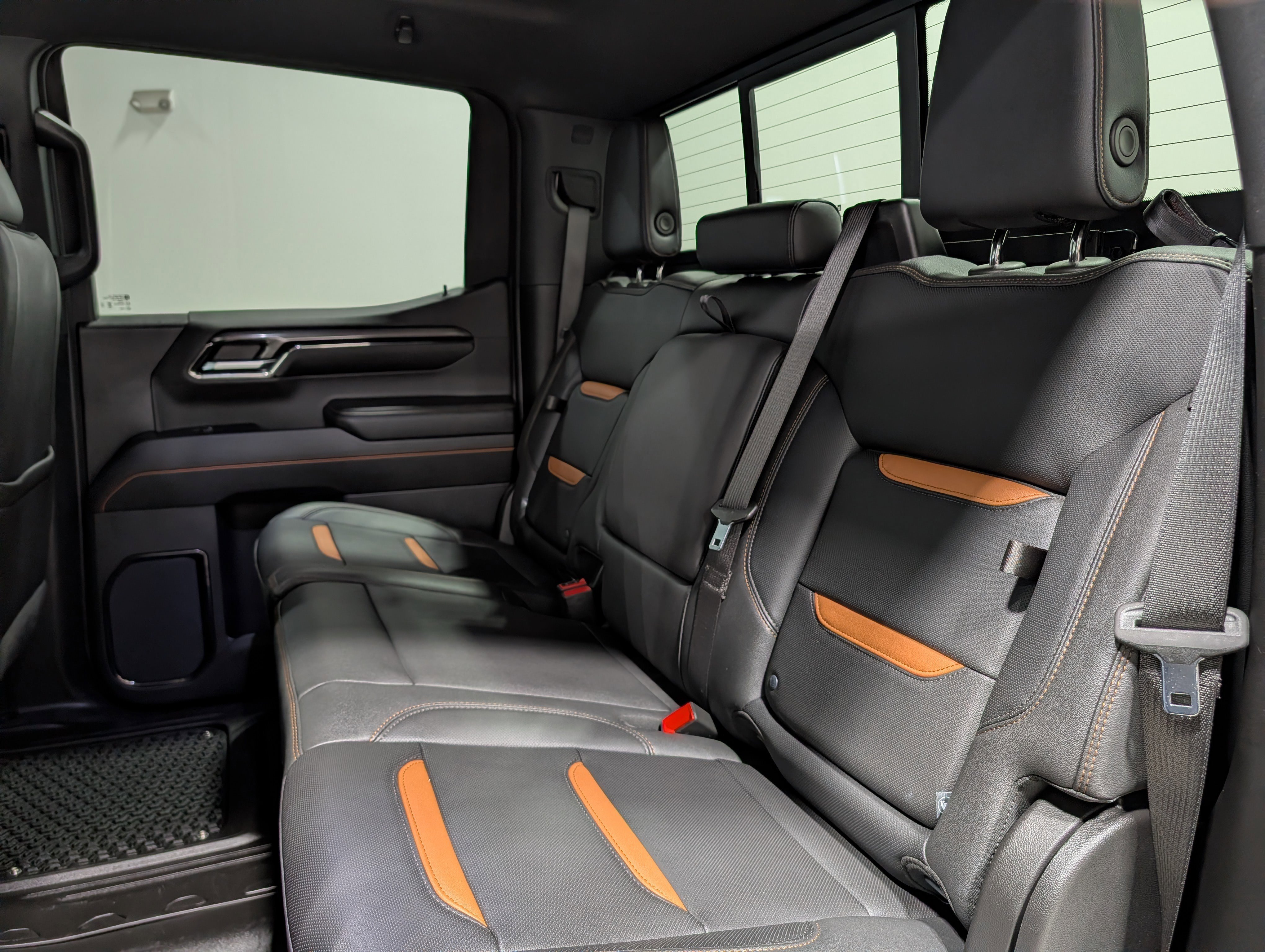 Used 2024 GMC Sierra 1500 AT4 w/ AT4 Preferred Package AWD/4WD image 17