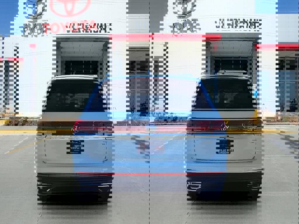 Used 2024 Volkswagen Atlas SE image 5