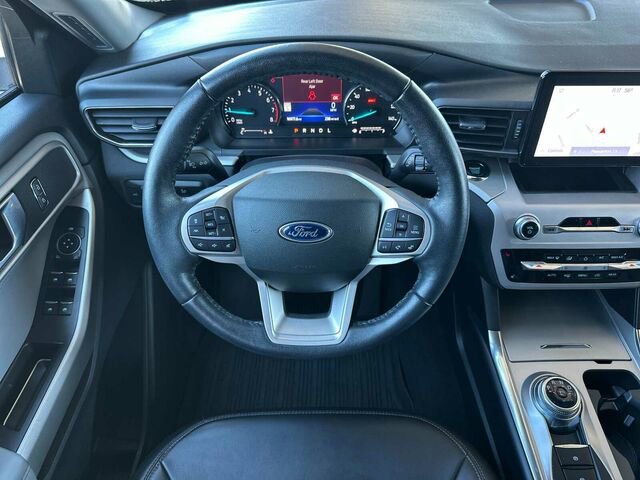 Used 2022 Ford Explorer XLT w/ Equipment Group 202A image 18