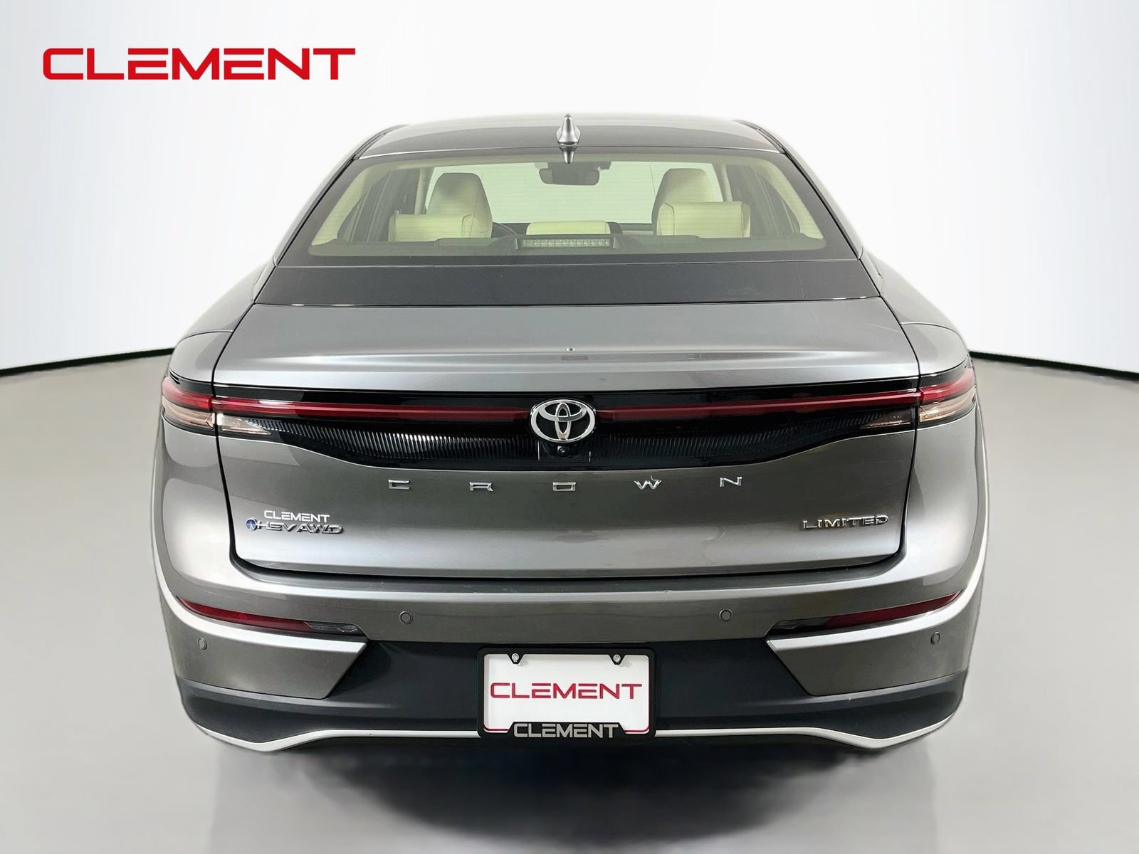 Used 2024 Toyota Crown AWD/4WD image 8