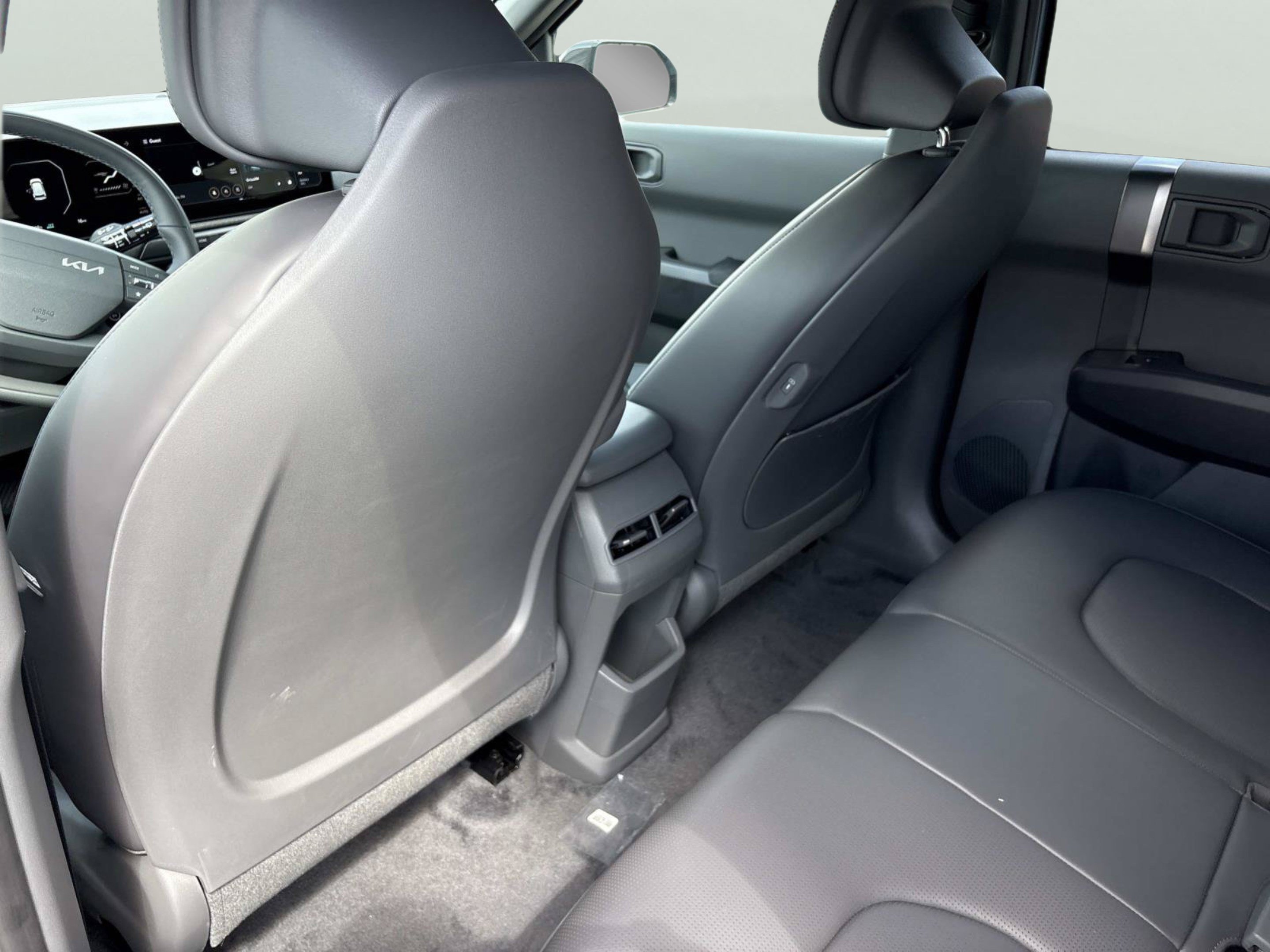 New 2027 Kia EV3 Wind FWD image 16