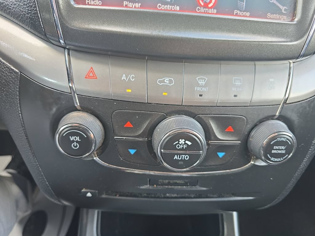 Used 2019 Dodge Journey Crossroad AWD/4WD image 30