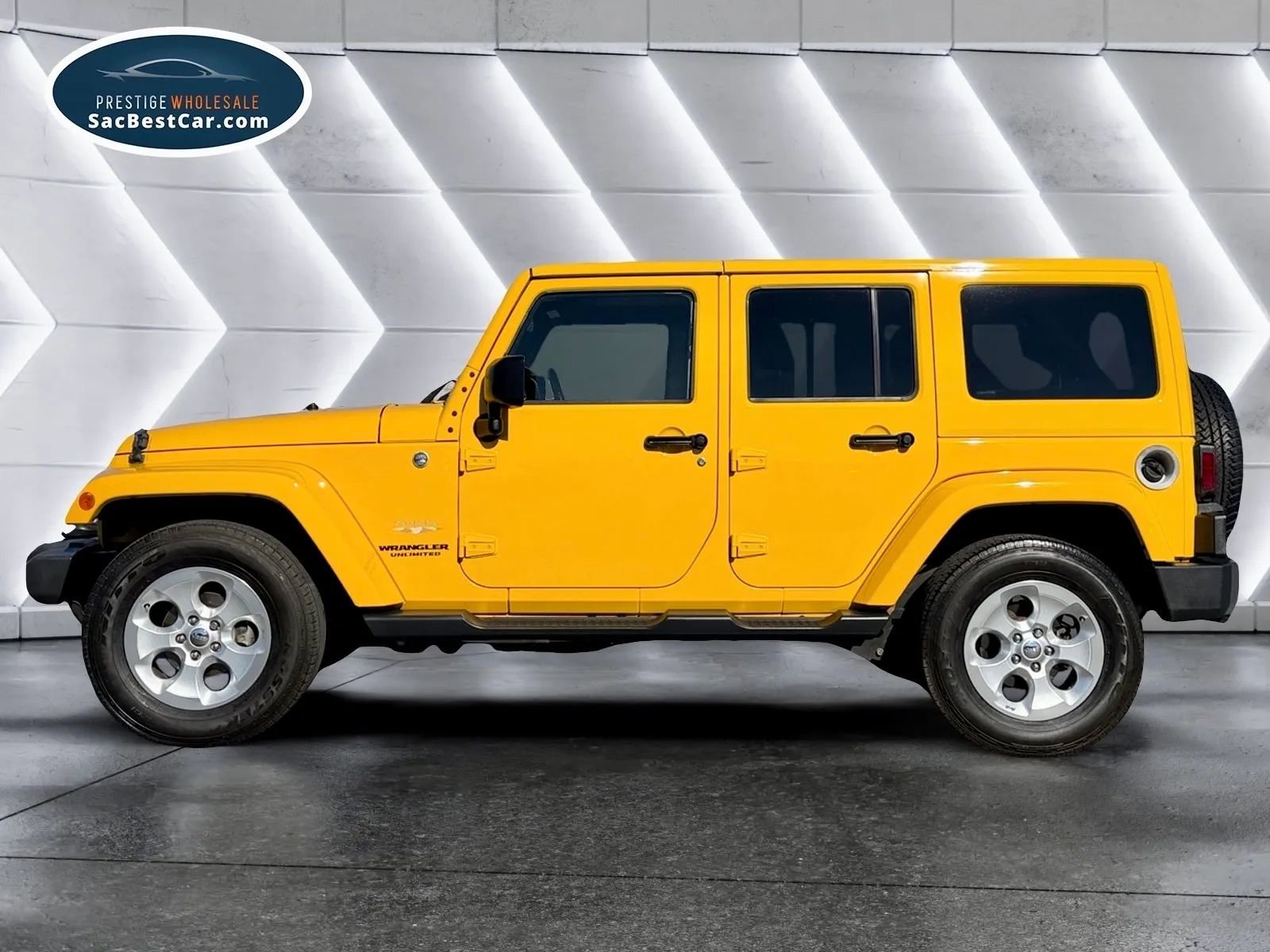 Used 2015 Jeep Wrangler Unlimited Sahara w/ Max Tow Package image 5