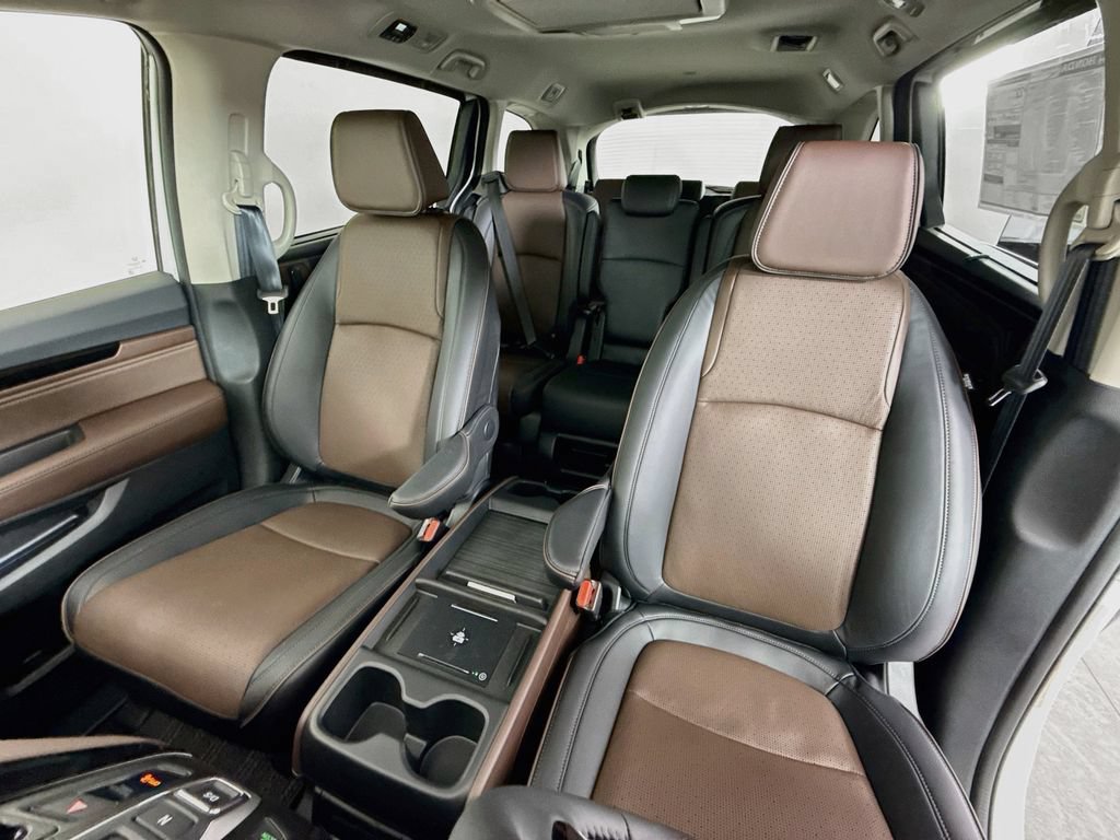 New 2027 Honda Odyssey Elite image 11
