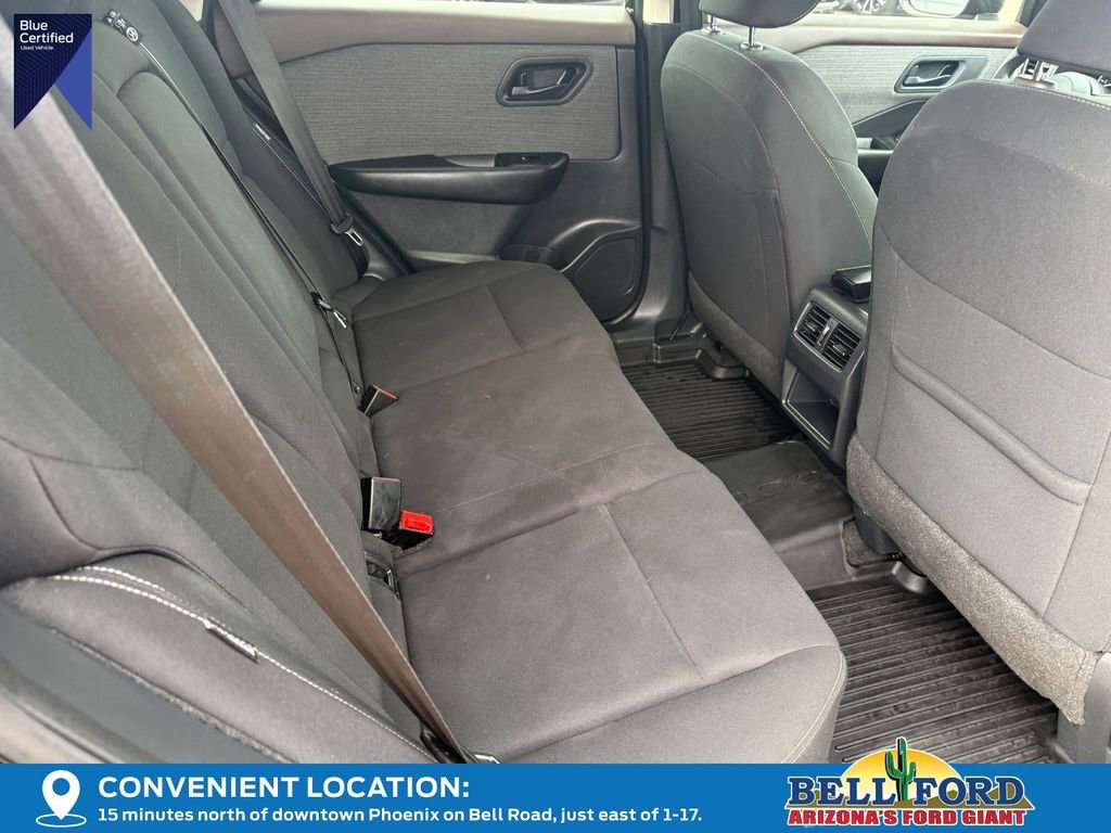 Used 2023 Nissan Rogue S image 11