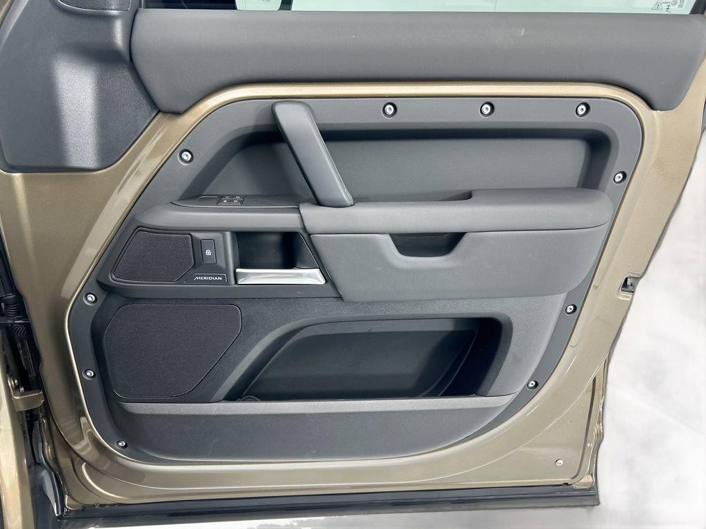 Certified 2025 Land Rover Defender 110 S image 24