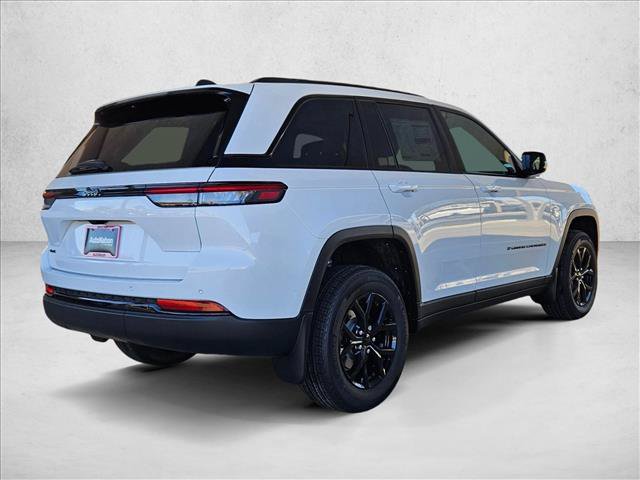New 2025 Jeep Grand Cherokee Altitude w/ MOPAR Finishing Package AWD/4WD image 2