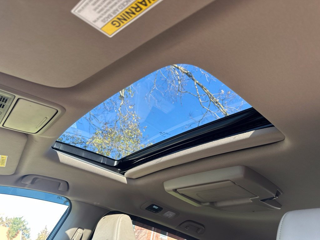 Used 2018 Honda Odyssey Elite image 6