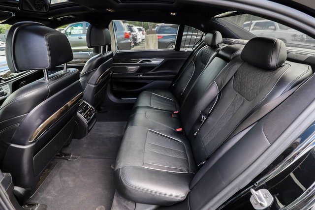Used 2017 BMW 750i xDrive image 49