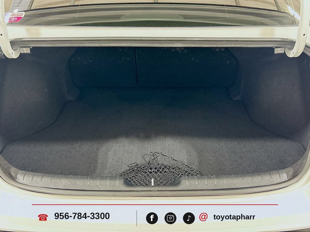 Used 2024 Hyundai Elantra Limited FWD image 26
