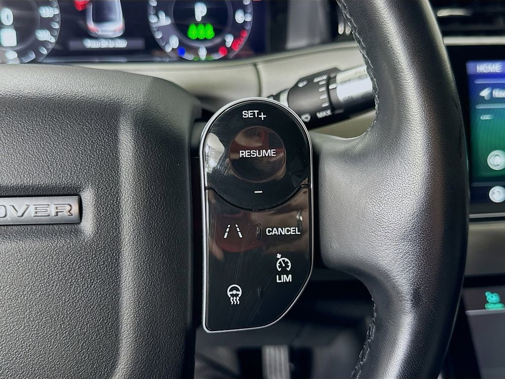 Used 2020 Land Rover Range Rover Evoque SE image 22