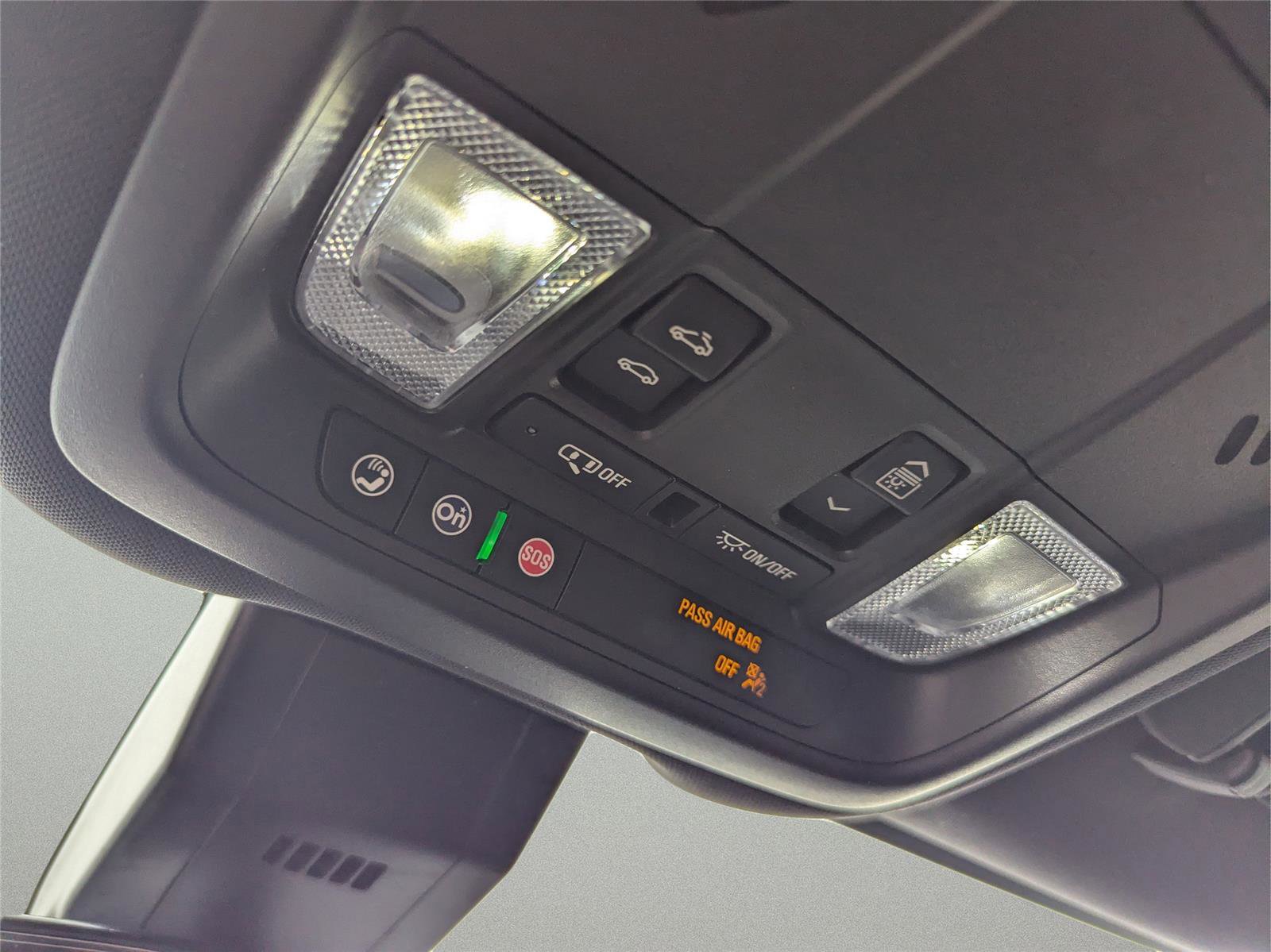 Used 2023 Chevrolet Equinox RS w/ RS Leather Package image 25