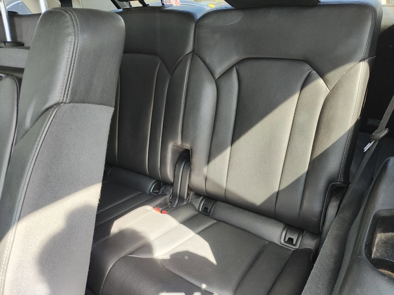 Used 2017 Audi Q7 3.0T Premium image 36