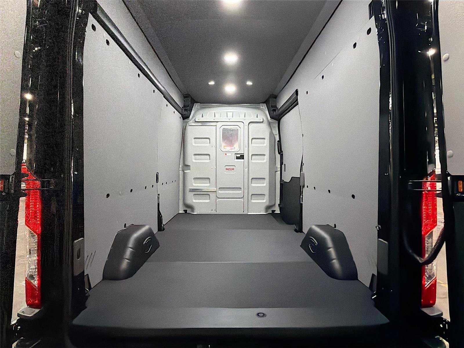 New 2026 Ford Transit 350 148 High Roof AWD image 22