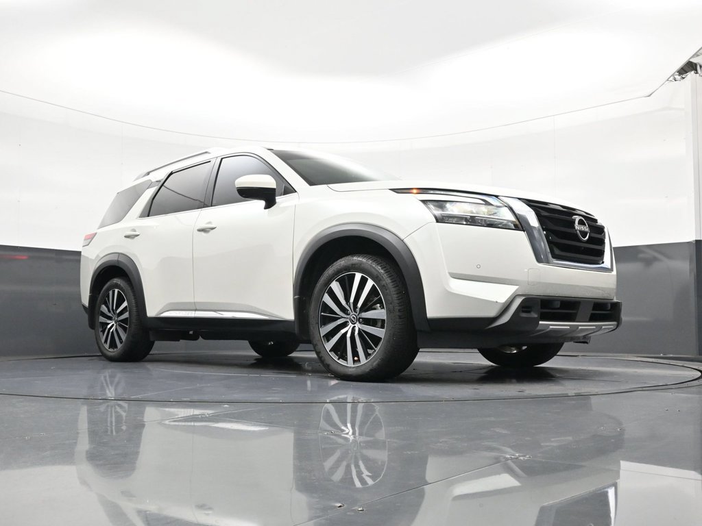 Certified 2023 Nissan Pathfinder Platinum FWD image 20