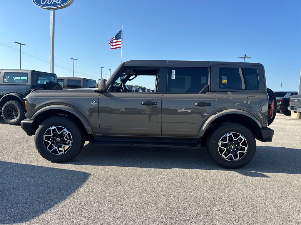New 2026 Ford Bronco Outer Banks AWD/4WD image 3