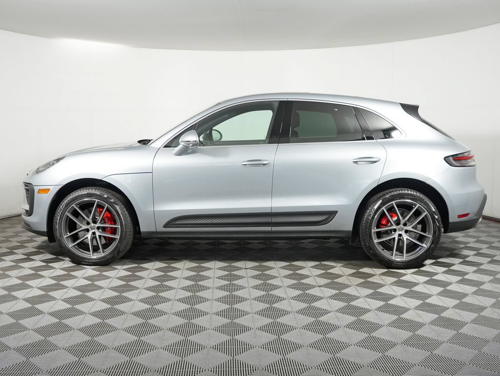 Certified 2026 Porsche Macan S AWD/4WD image 2