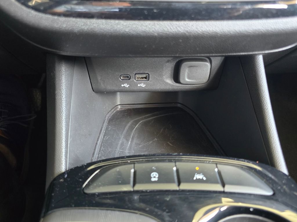 Used 2024 Buick Envista Sport Touring w/ Convenience I Package image 30