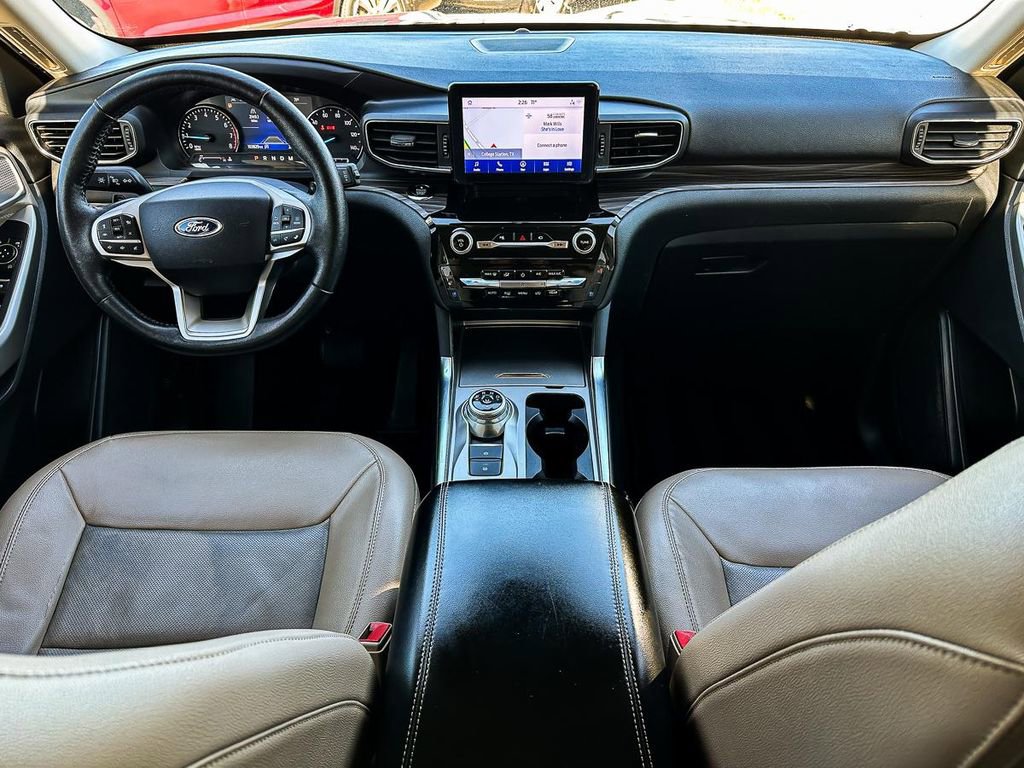 Used 2021 Ford Explorer Limited w/ Equipment Group 301A image 29