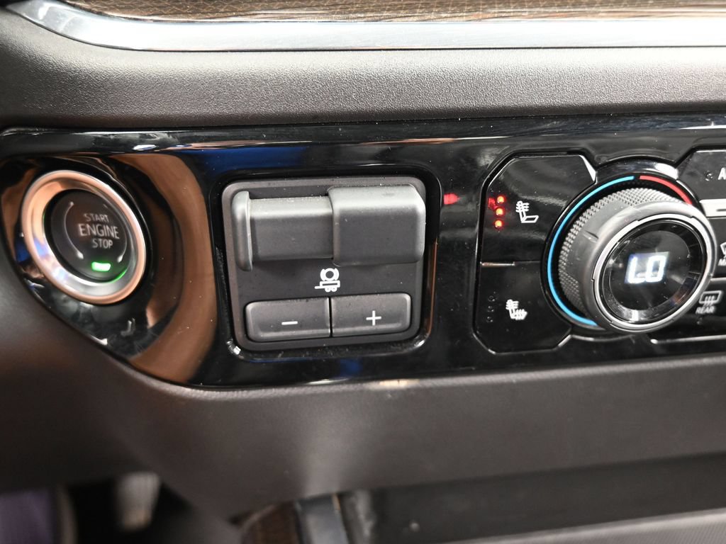 Used 2024 Chevrolet Silverado 1500 LT Trail Boss w/ LT Trail Boss Premium Package AWD/4WD image 30