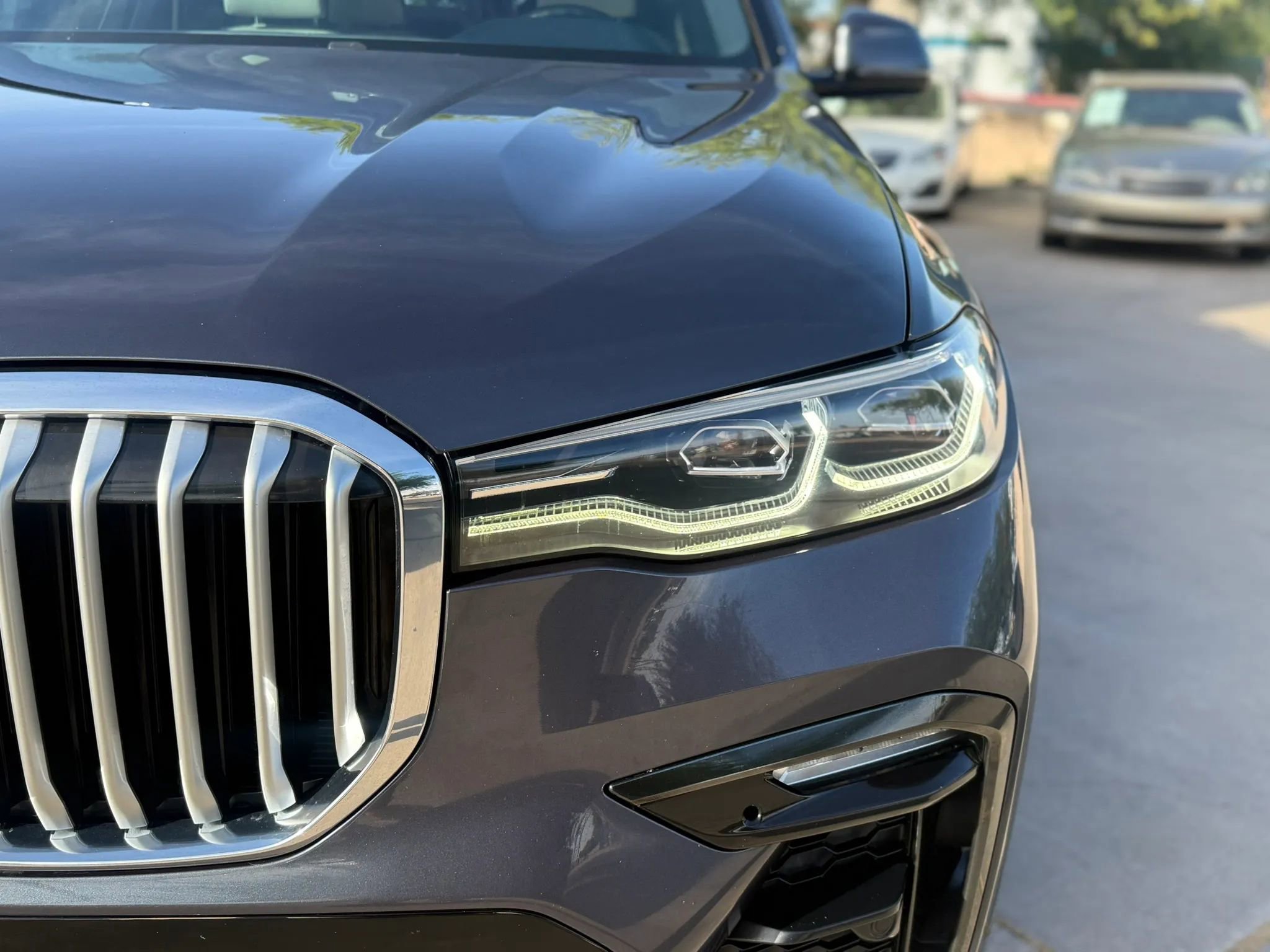 Used 2019 BMW X7 xDrive40i w/ M Sport Package AWD/4WD image 13