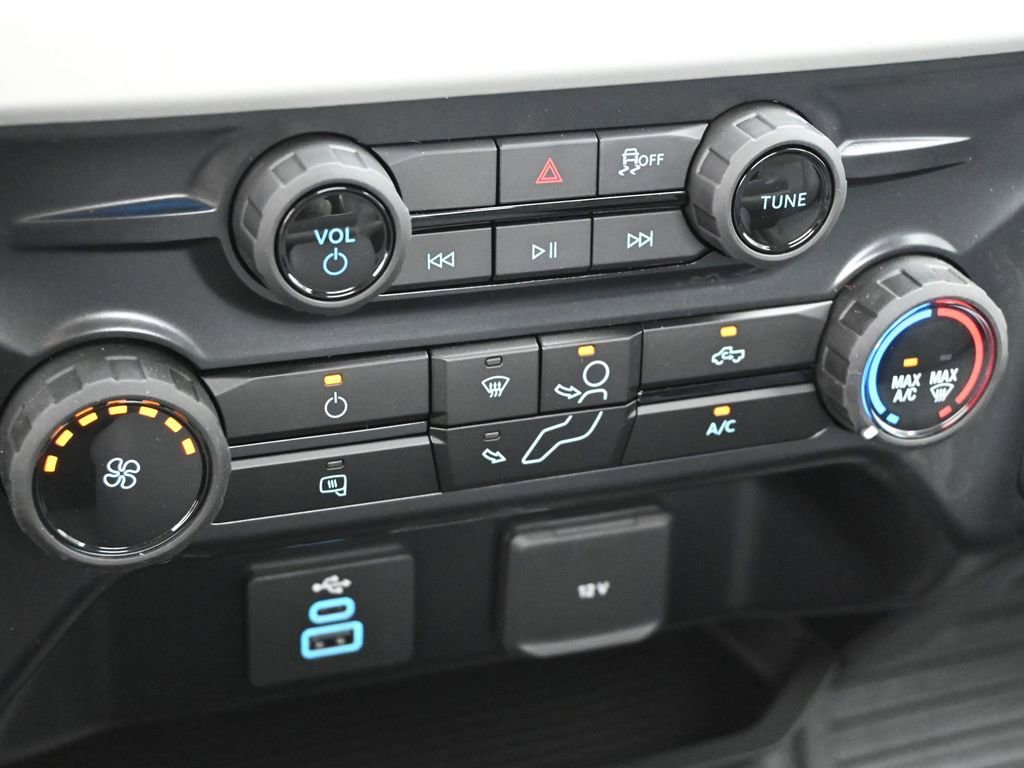 New 2026 Ford F250 XL w/ XL Chrome Package image 16