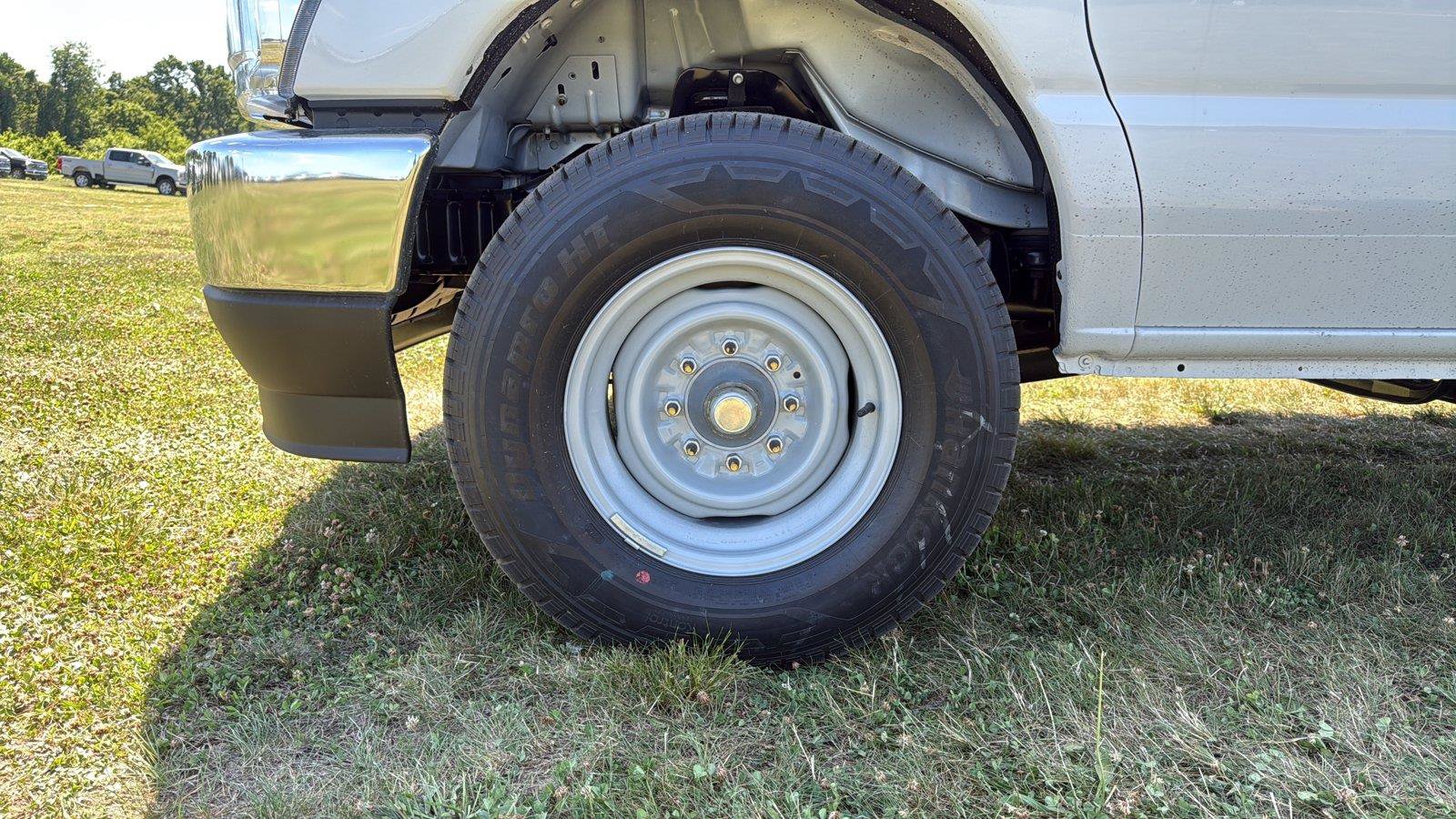 New 2027 Ford E-350 and Econoline 350 Super Duty w/ Power Equipment Group RWD image 9
