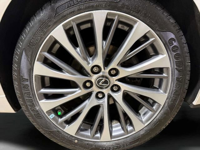 Used 2020 Lexus ES 350 w/ Premium Package image 35