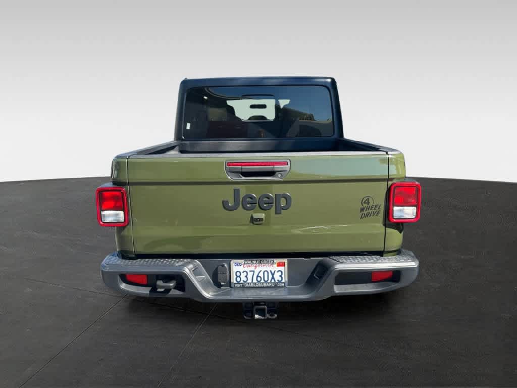 Used 2023 Jeep Gladiator Sport AWD/4WD image 5